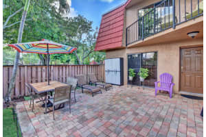 8201 Severn Dr, Boca Raton, FL 33433, Sold 12/07/18
