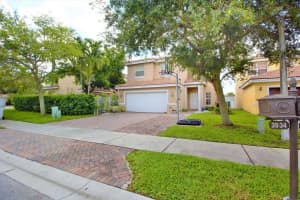 3934 Crescent Creek Dr, Coconut Creek, FL 33073, Sold 02/08/19