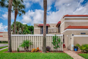 4085 Village Dr, Delray Beach, FL 33445, Sold 02/08/19