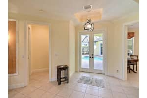 838 Carolina Cir SW, Vero Beach, FL 32962, Sold 06/28/19