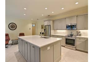 838 Carolina Cir SW, Vero Beach, FL 32962, Sold 06/28/19