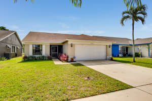 5036 Arbor Glen Cir, Lake Worth, FL 33463, Sold 04/23/19