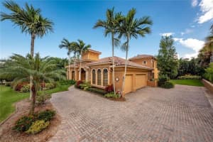 5 Oak Hill Way, Sewall's Point, FL 34996, Sold 04/29/19