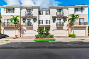 502 NW 39th Cir, Boca Raton, FL 33431, Sold 05/01/19