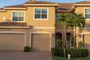 591 SW Glen Crest Way, Stuart, FL 34997, Sold 04/15/19