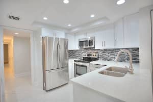 1660 12 Oaks Way, North Palm Beach, FL 33408, Sold 01/28/19