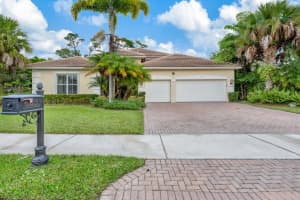 903 SW Lost River Shores Dr, Stuart, FL 34997, Sold 03/12/19