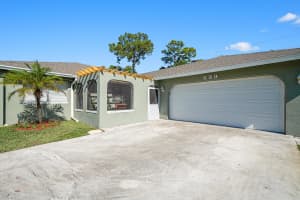 639 White Water Dr, West Palm Beach, FL 33413, Sold 08/09/19
