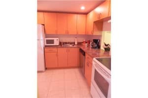 470 Executive Center Dr #3k, West Palm Beach, FL 33401, Sold 01/16/19