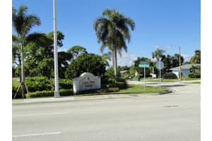 309 Canterbury Dr W, Riviera Beach, FL 33407, Sold 04/02/19
