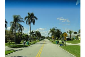 309 Canterbury Dr W, Riviera Beach, FL 33407, Sold 04/02/19