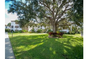 6175 S Mirror Lake Dr, Sebastian, FL 32958, Sold 04/10/19
