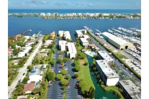 896 N Federal Hwy, Lantana, FL 33462, Sold 02/14/20
