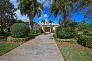 9717 SE Sandpine Ln, Hobe Sound, FL 33455, Sold 09/27/19