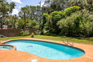 702 Banyan Rd, Vero Beach, FL 32963, Sold 04/23/19