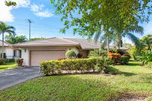 4985 Pine Tree Dr, Boynton Beach, FL 33436, Sold 03/25/19