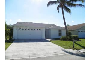 208 Malibu Cir, Greenacres, FL 33413, Sold 04/30/19