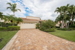7077 NW 3rd Ave, Boca Raton, FL 33487, Sold 02/19/19