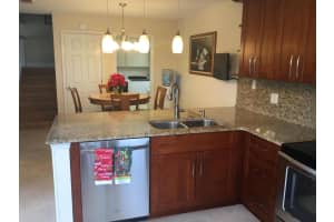 28 Clinton Ct, Royal Palm Beach, FL 33411, Sold 12/28/18