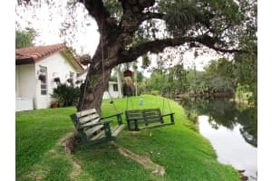 1630 Riverwood Ln, Coral Springs, FL 33071, Sold 12/28/18