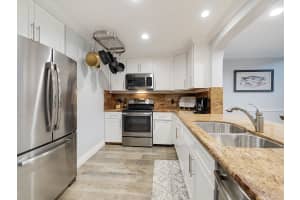 2379 Treasure Isle Dr APT 26, West Palm Beach, FL 33410, Sold 05/14/19