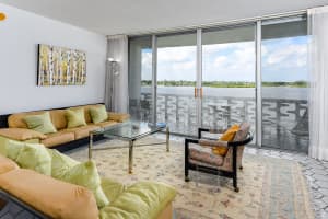 2760 S Ocean Blvd, Palm Beach, FL 33480, Sold 05/01/19