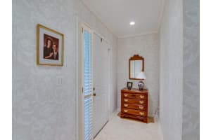 125 E Park Shores Cir, Indian River Shores, FL 32963, Sold 04/10/19