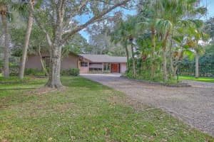 486 33rd Ave SW, Vero Beach, FL 32968, Sold 04/24/19