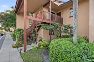 2103 Lakeview Dr W, Royal Palm Beach, FL 33411, Sold 04/26/19