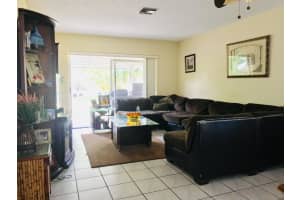 5233 NW 6th St, Delray Beach, FL 33445, Sold 04/01/19