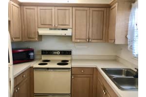 2600 SE Ocean Blvd APT J14, Stuart, FL 34996, Sold 01/15/19