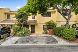 5273 Tennis Ln, Delray Beach, FL 33484, Sold 06/19/19