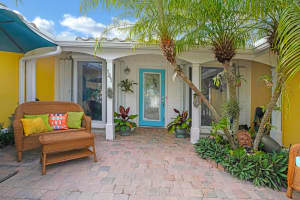 141 SW 11th Ct, Boca Raton, FL 33486, Sold 02/13/19