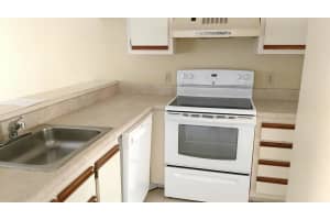 1136 The Pointe Dr, West Palm Beach, FL 33409, Sold 01/17/19