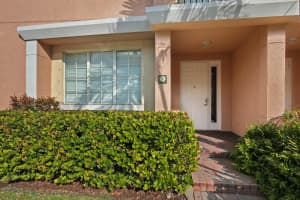 245 NE 2nd St, Delray Beach, FL 33444, Sold 01/11/19