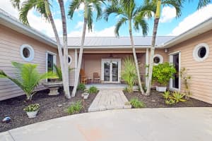 9837 SE Sharon St, Hobe Sound, FL 33455, Sold 01/30/19