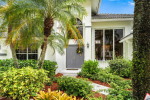 9695 W Lake Ct, Boca Raton, FL 33434, Sold 02/15/19
