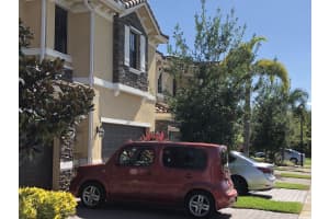 825 E Village Cir, Davie, FL 33325, Sold 04/24/19