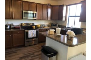 825 E Village Cir, Davie, FL 33325, Sold 04/24/19