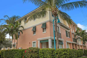 240 NE 2nd St, Delray Beach, FL 33444, Sold 06/10/19
