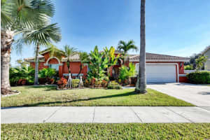 10761 Fox Glen Dr, Boca Raton, FL 33428, Sold 01/24/19