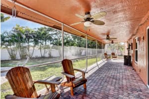 10761 Fox Glen Dr, Boca Raton, FL 33428, Sold 01/24/19