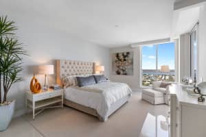 3730 N Ocean Dr, Riviera Beach, FL 33404, Sold 11/09/20