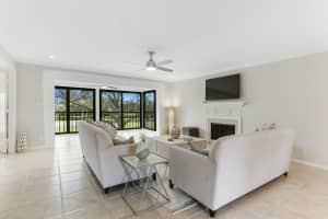 1002 Clubhouse Cir, Jupiter, FL 33477, Sold 02/06/19