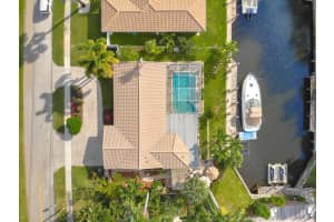 712 NE 72nd St, Boca Raton, FL 33487, Sold 11/11/20