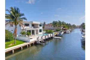 784 NE 70th St, Boca Raton, FL 33487, Sold 04/16/20