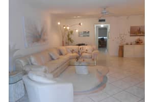 1242 Club Dr W, Delray Beach, FL 33445, Sold 06/17/19