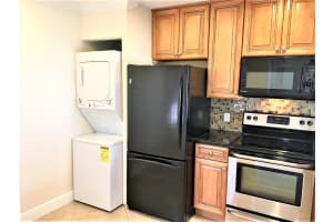 1484 The Pointe Dr, West Palm Beach, FL 33409, Sold 03/27/19