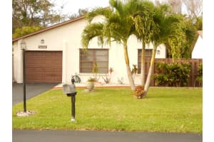 5237 Mirror Lakes Blvd, Boynton Beach, FL 33472, Sold 06/14/19