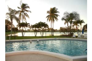 5237 Mirror Lakes Blvd, Boynton Beach, FL 33472, Sold 06/14/19
